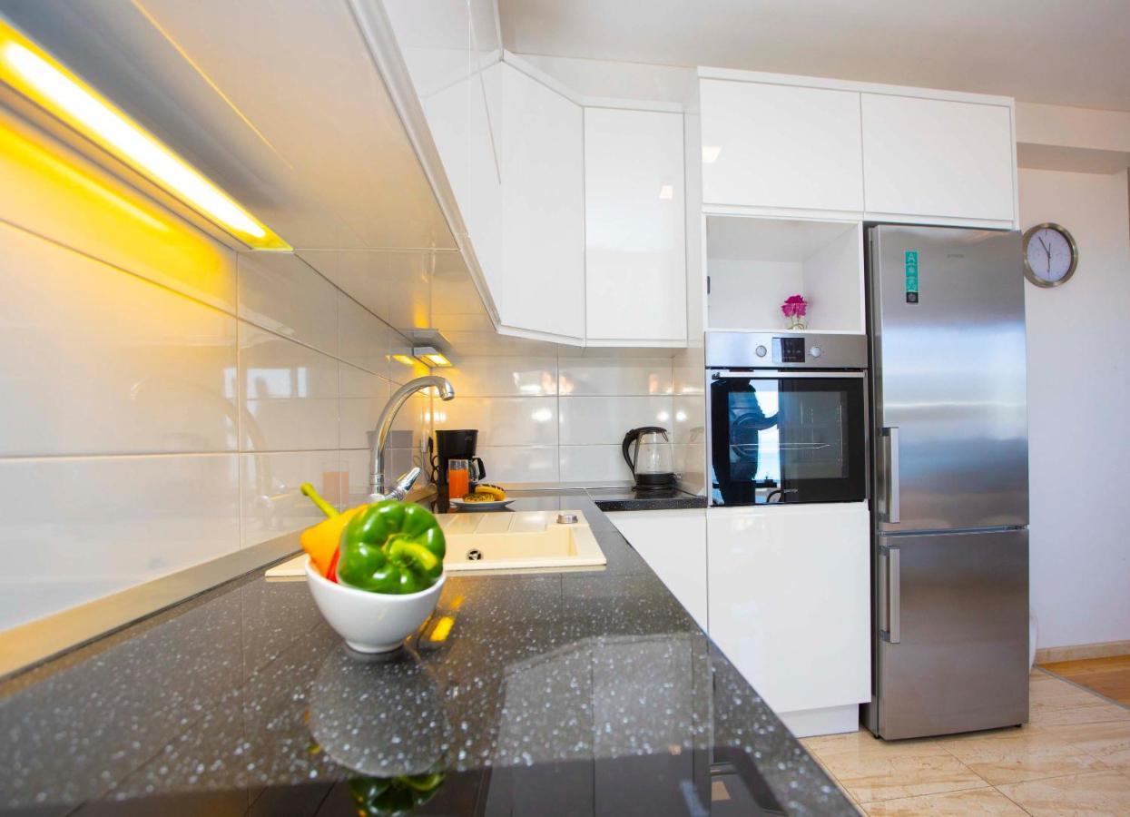 Apartment Lauc Makarska Exteriör bild