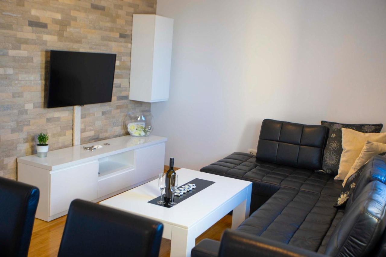 Apartment Lauc Makarska Exteriör bild