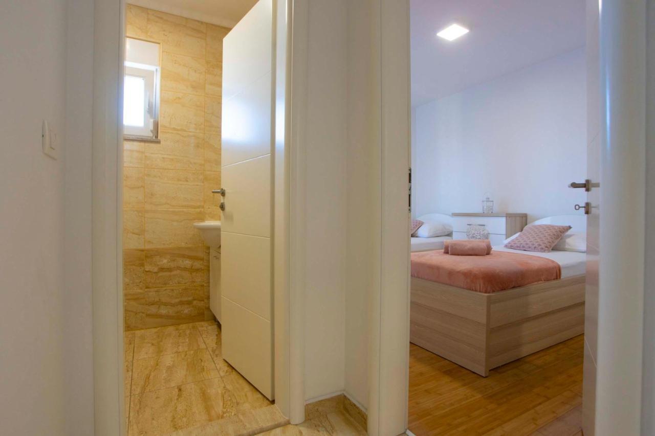 Apartment Lauc Makarska Exteriör bild